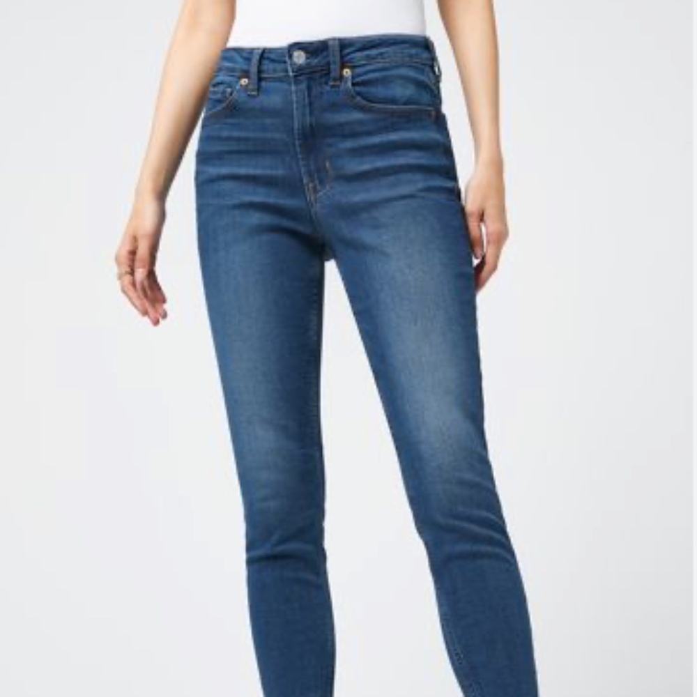 GAP Sky High Rise Universal Jegging with Washwell